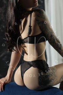 Liv - Toronto Escort Companion