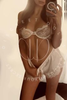 Presley - Toronto Escort Companion