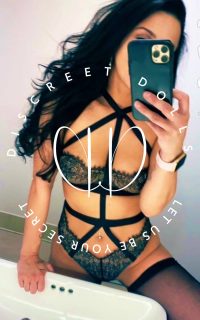 Yasmina - Toronto Escort Companion
